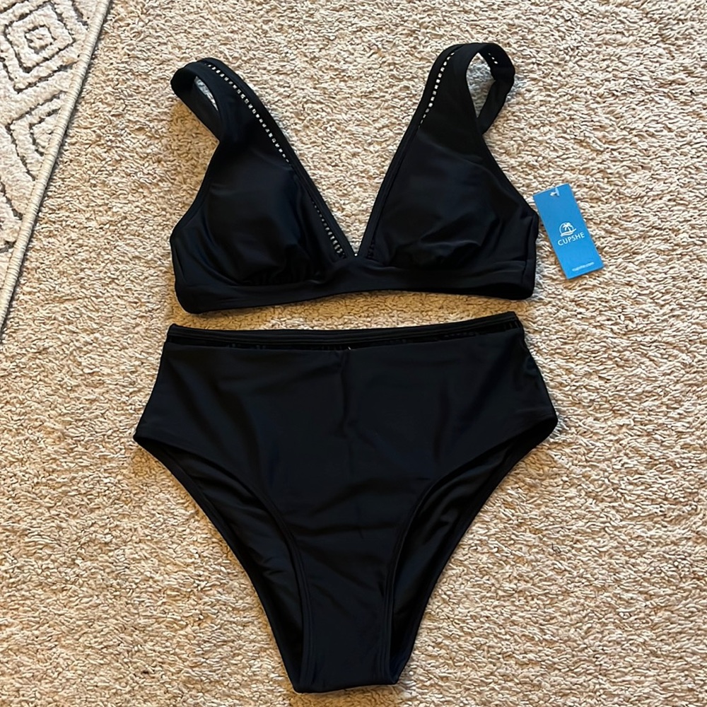 NWT-Seaside Holiday Ladder Trim Black Bralette and Hipster Bikini Set- small